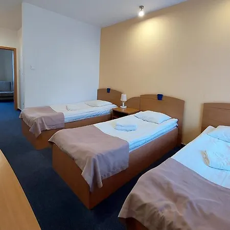 Eurohotel לינה וארוחת בוקר 3*